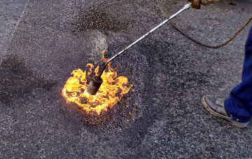 Steinis flat roofing repairs